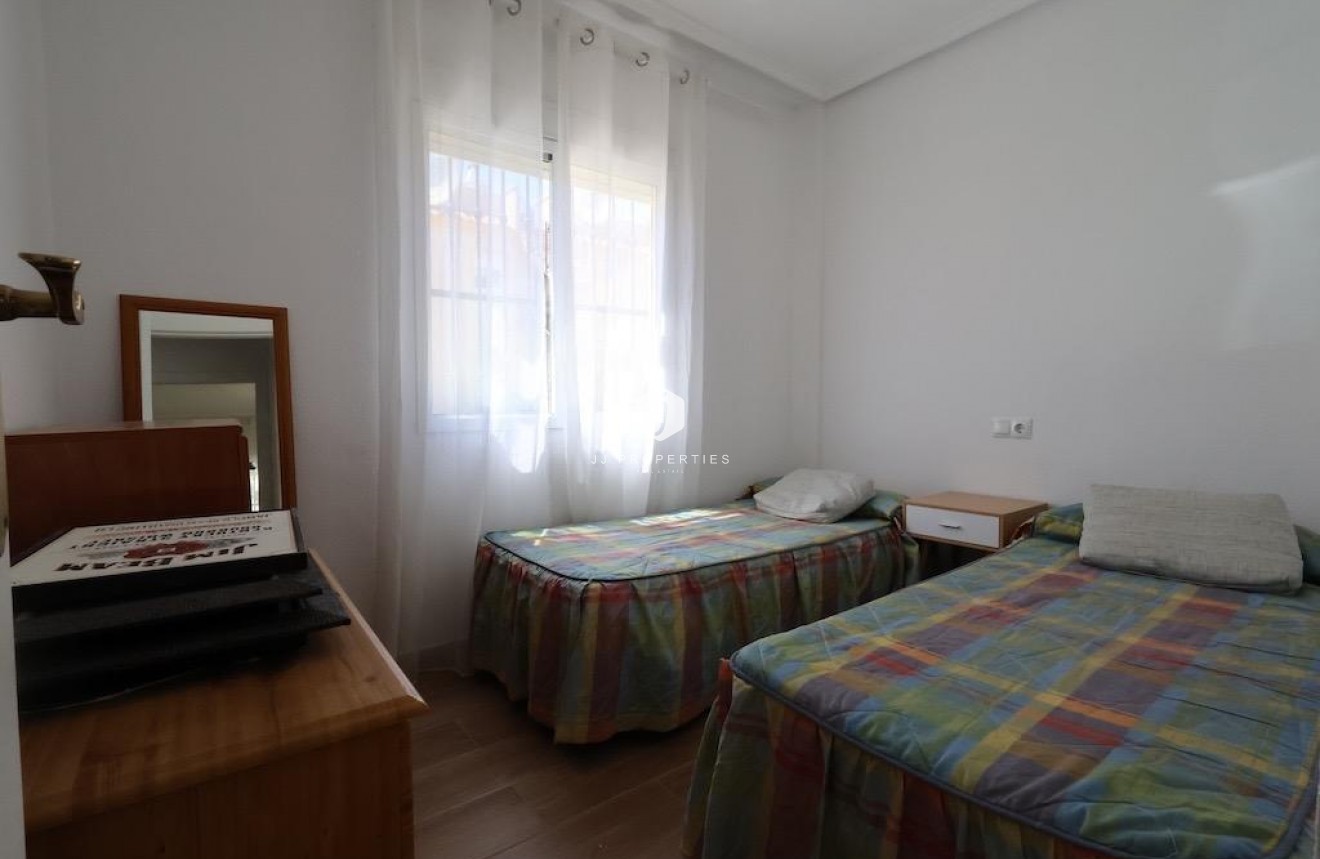 Aus zweiter Hand - Bungalow -
Orihuela Costa - Costa Blanca