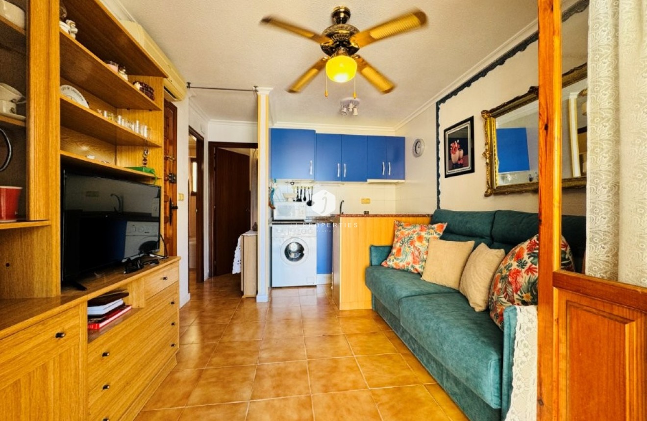 Resale - Apartment / flat -
La Mata - Costa Blanca
