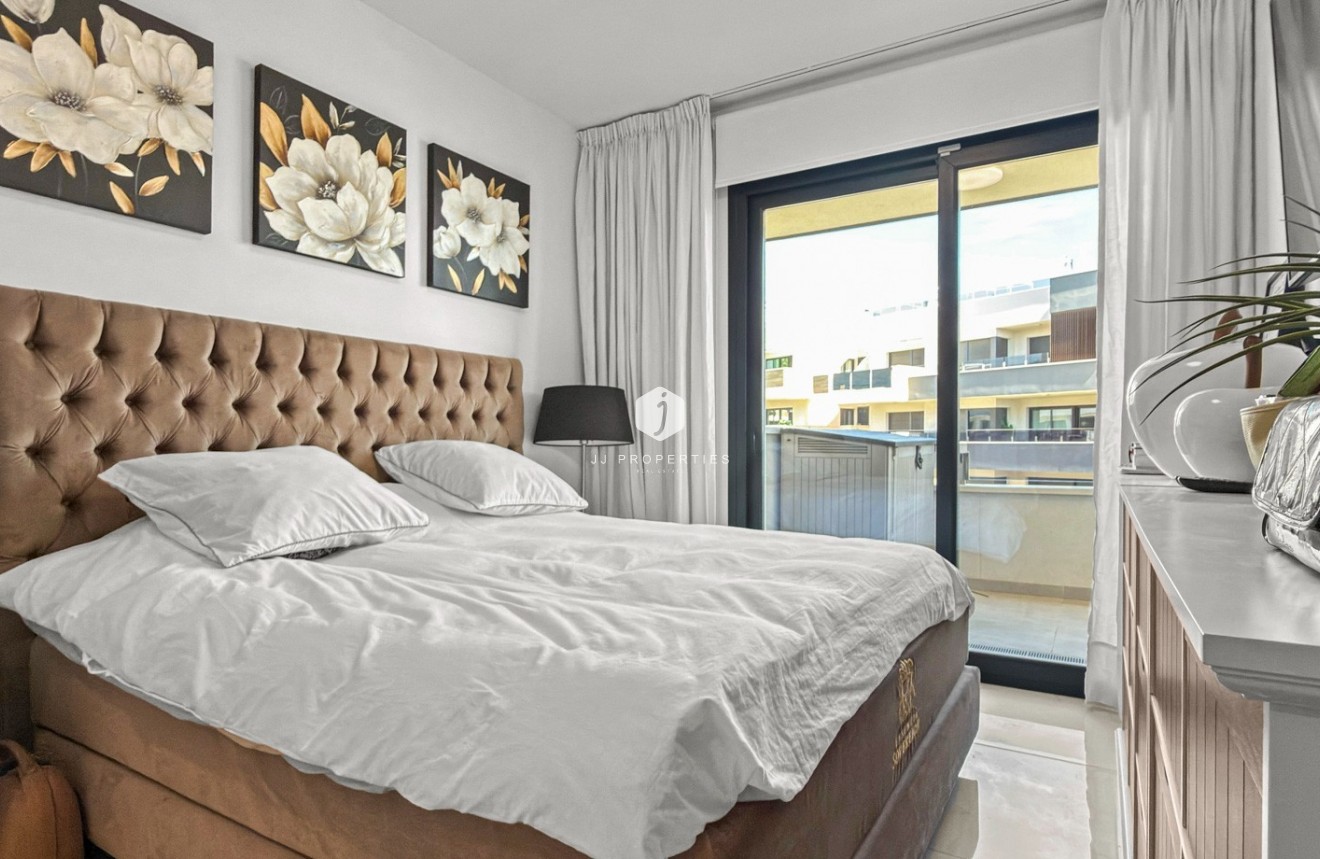 Z drugiej ręki - Mieszkanie w bloku -
Orihuela Costa - Costa Blanca