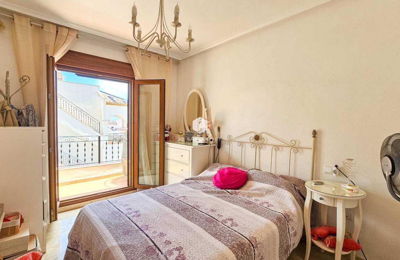 Aus zweiter Hand - Chalet -
Orihuela Costa - PAU 8