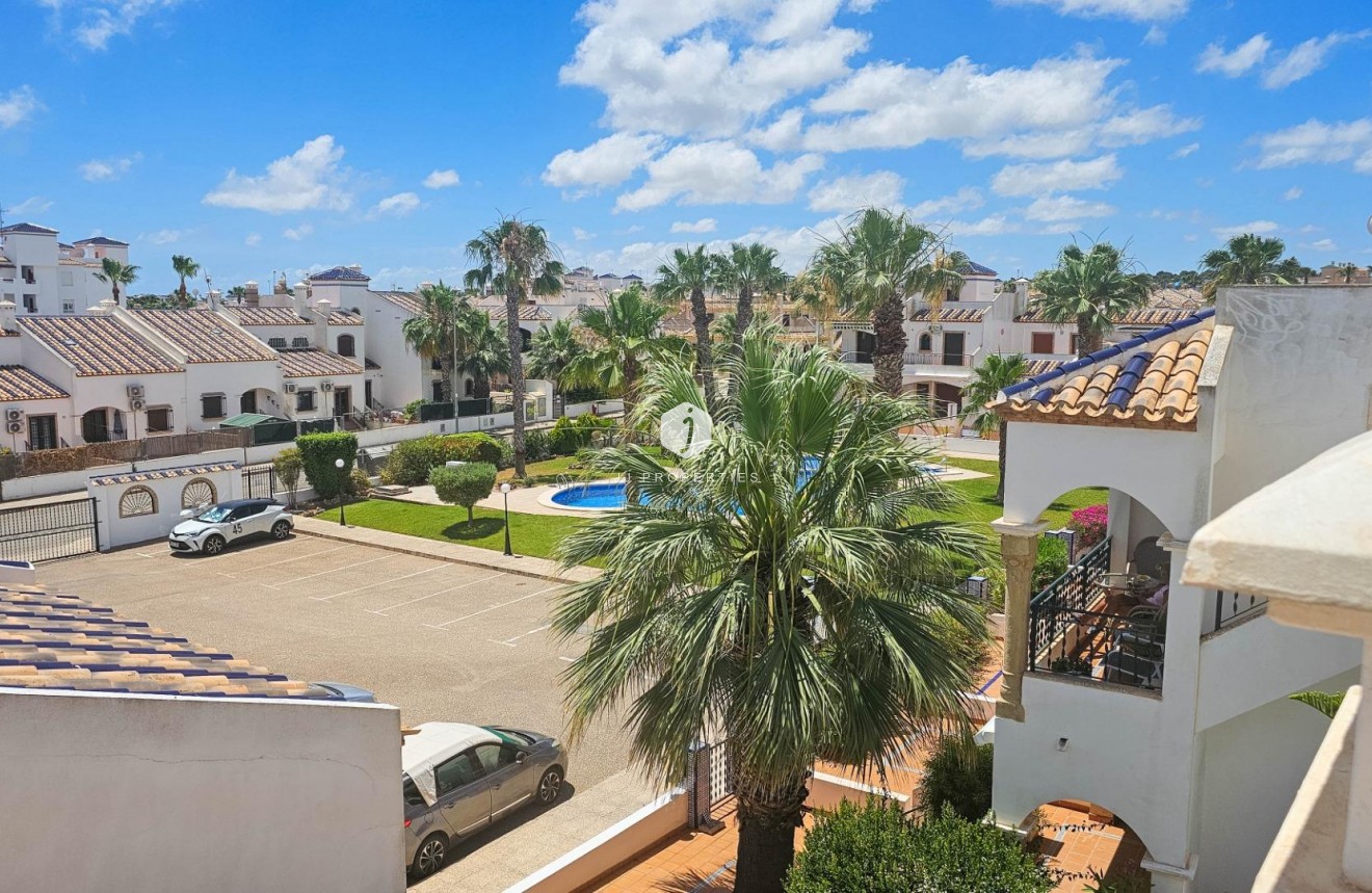 Aus zweiter Hand - Chalet -
Orihuela Costa - PAU 8