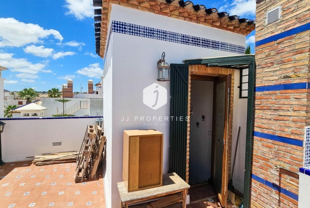 Aus zweiter Hand - Chalet -
Orihuela Costa - PAU 8