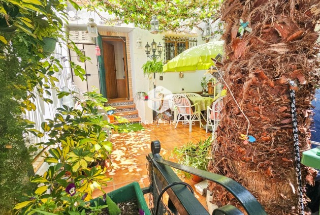 Aus zweiter Hand - Chalet -
Orihuela Costa - PAU 8
