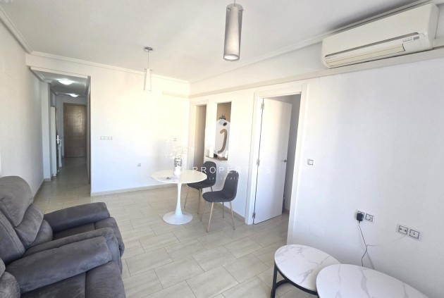 D'occasion - Appartement -
Torrevieja - Centro