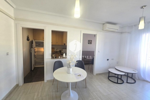 D'occasion - Appartement -
Torrevieja - Centro