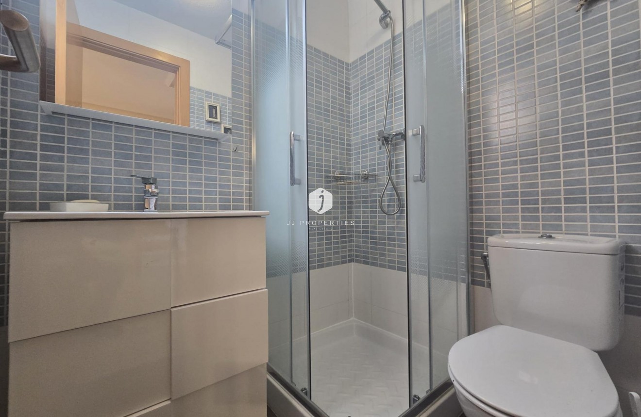 D'occasion - Appartement -
Torrevieja - Centro