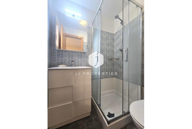 D'occasion - Appartement -
Torrevieja - Centro