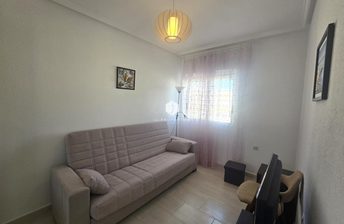 D'occasion - Appartement -
Torrevieja - Centro