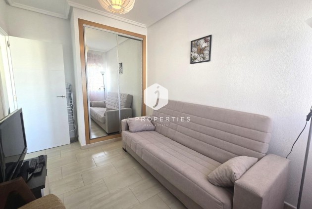 D'occasion - Appartement -
Torrevieja - Centro