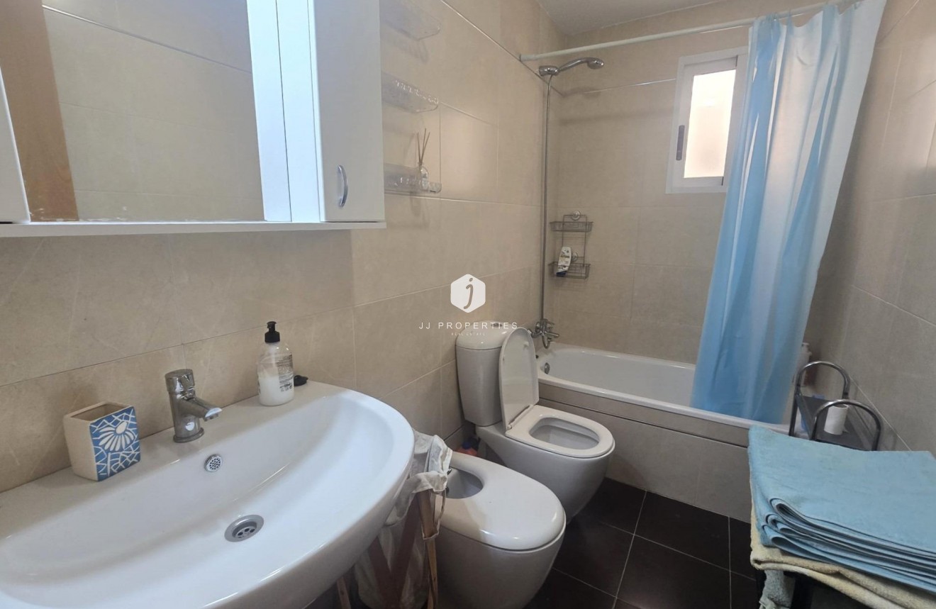 D'occasion - Appartement -
Torrevieja - Centro