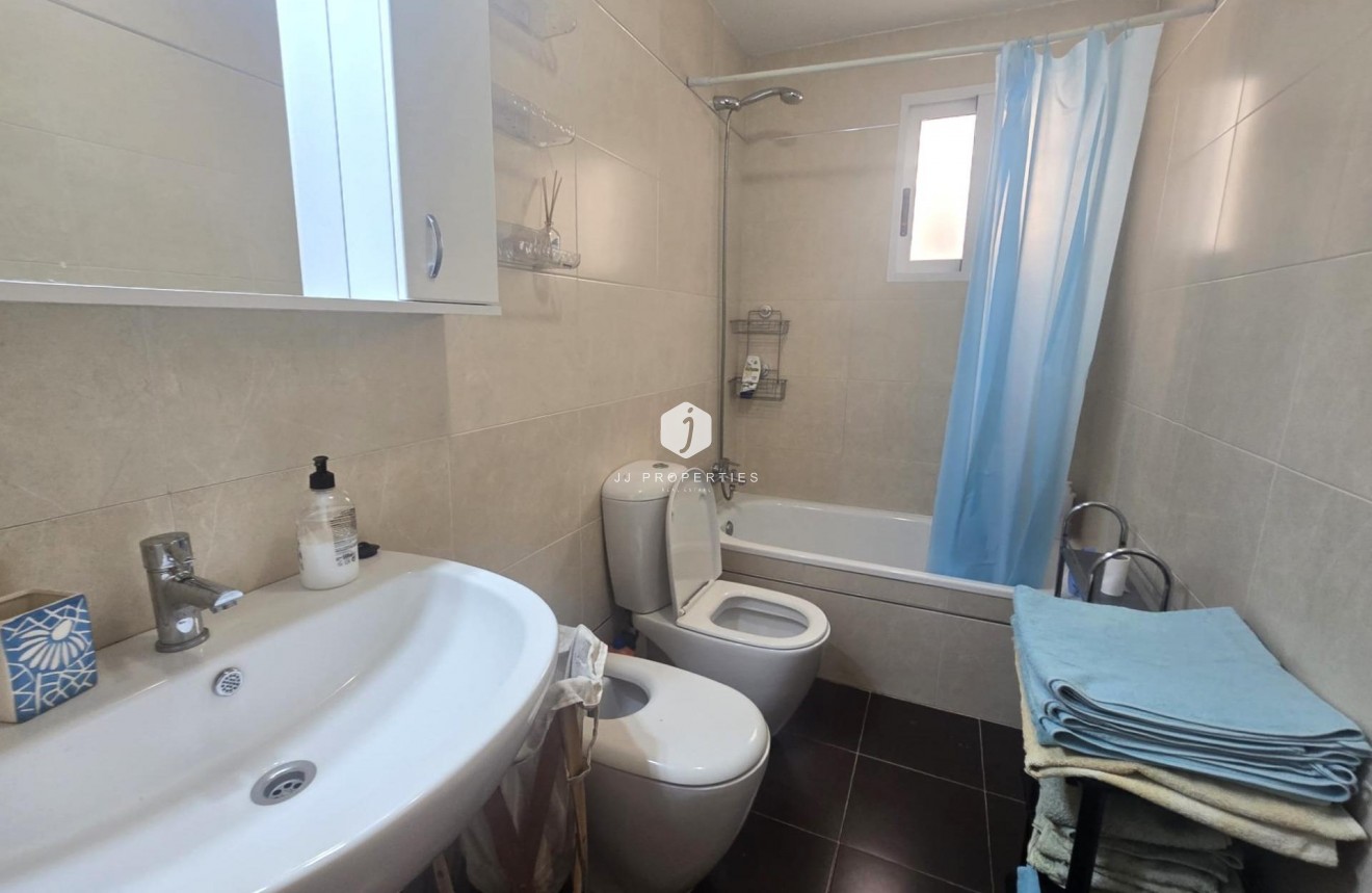 D'occasion - Appartement -
Torrevieja - Centro