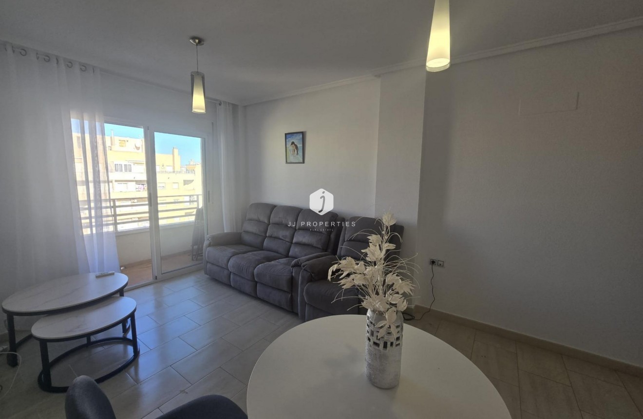 D'occasion - Appartement -
Torrevieja - Centro