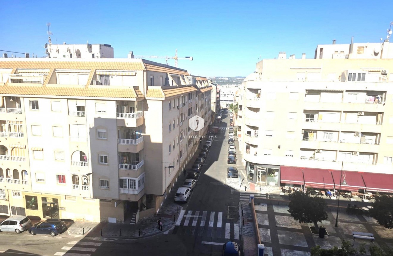 D'occasion - Appartement -
Torrevieja - Centro