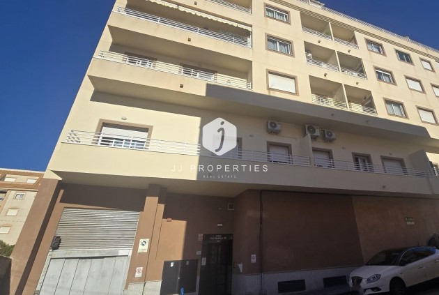 D'occasion - Appartement -
Torrevieja - Centro