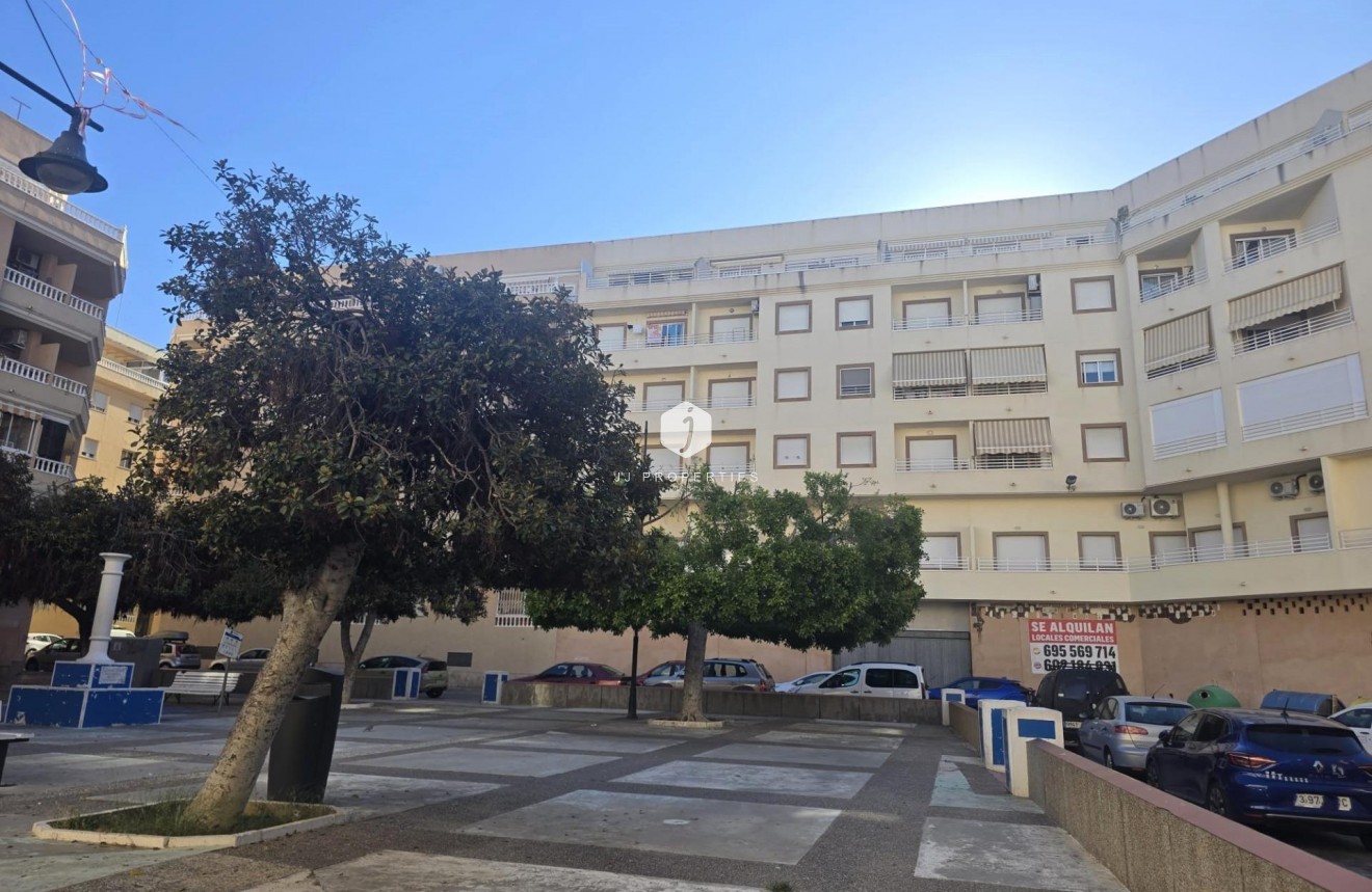 D'occasion - Appartement -
Torrevieja - Centro