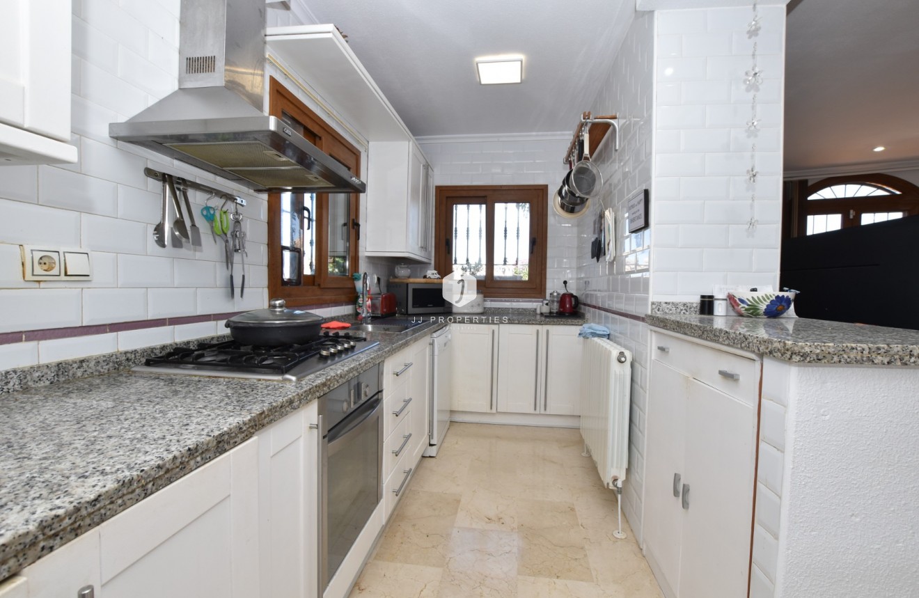 Resale - Villa -
Algorfa - Inland