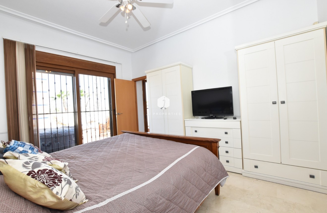 Resale - Villa -
Algorfa - Inland