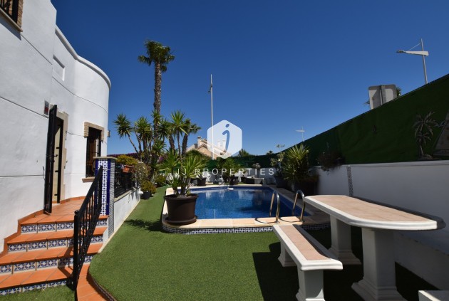 Resale - Villa -
Algorfa - Inland