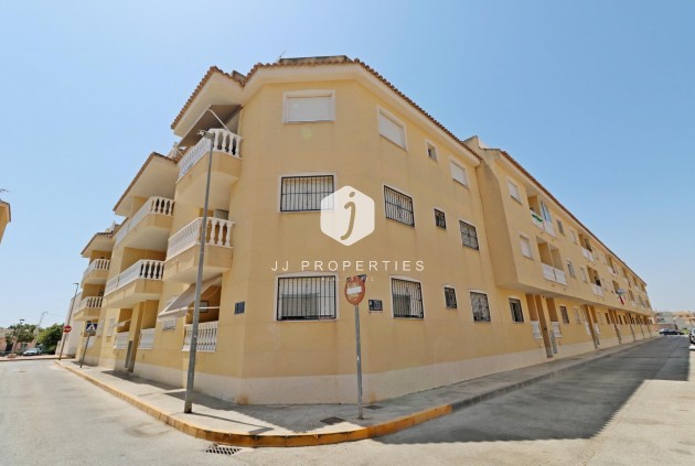 D'occasion - Attique -
Formentera del Segura - Pueblo 5