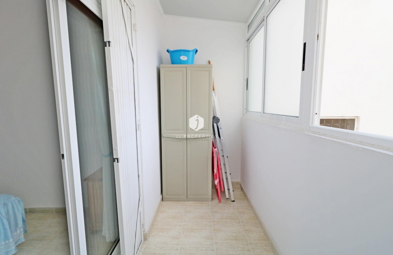 Tweedehands - Appartement / flat -
Torrevieja - Acequion