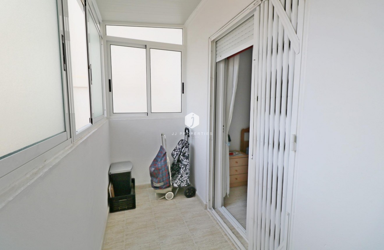 Tweedehands - Appartement / flat -
Torrevieja - Acequion