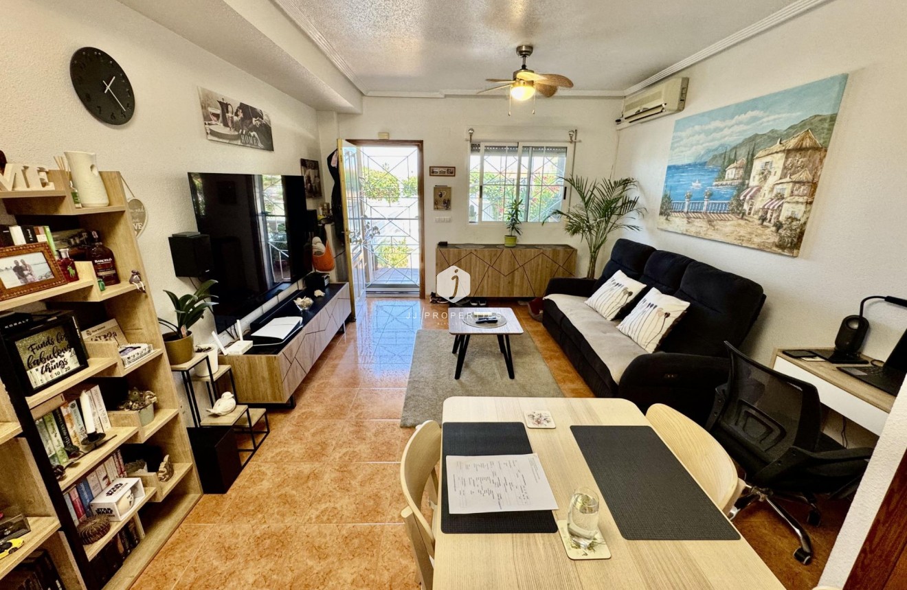 D'occasion - Chalet -
Torrevieja - La Siesta - El Salado - Torreta