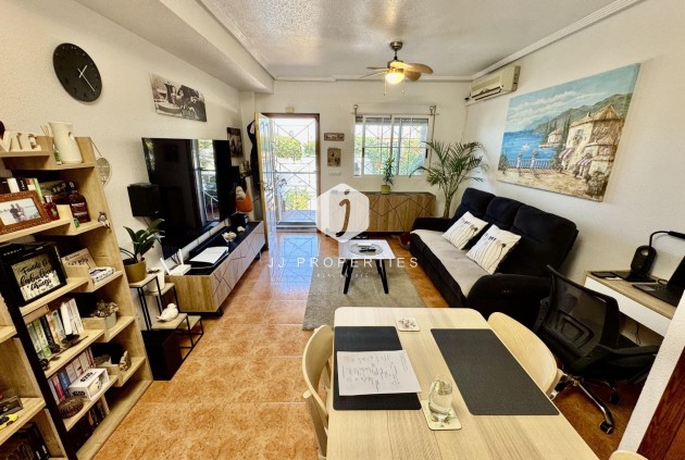 D'occasion - Chalet -
Torrevieja - La Siesta - El Salado - Torreta