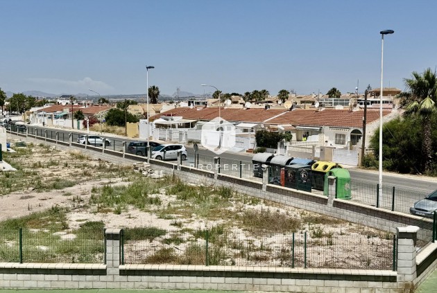 D'occasion - Chalet -
Torrevieja - La Siesta - El Salado - Torreta