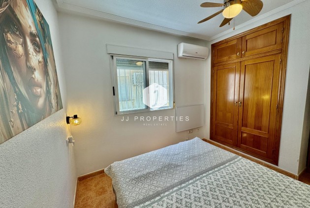 D'occasion - Chalet -
Torrevieja - La Siesta - El Salado - Torreta