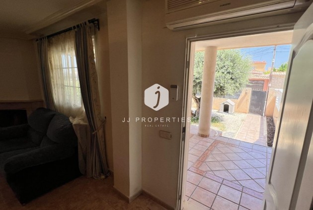 D'occasion - Villa -
Torrevieja - aguas nuevas
