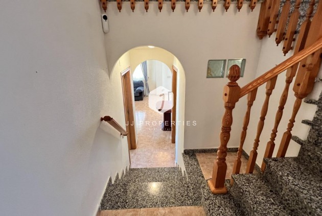 D'occasion - Villa -
Torrevieja - aguas nuevas