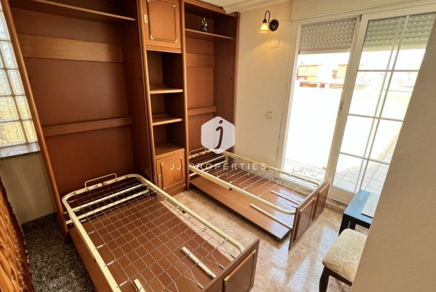 D'occasion - Villa -
Torrevieja - aguas nuevas