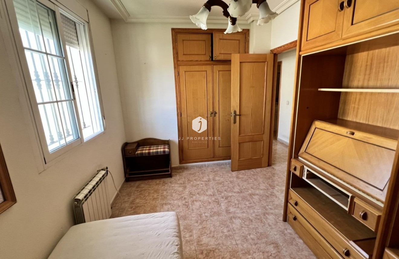 D'occasion - Villa -
Torrevieja - aguas nuevas