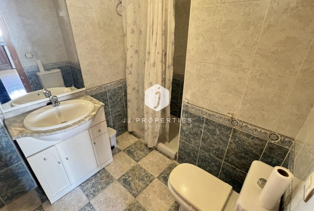D'occasion - Villa -
Torrevieja - aguas nuevas