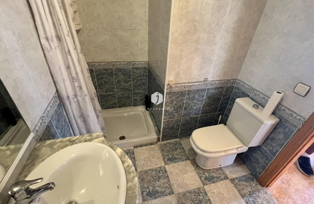 D'occasion - Villa -
Torrevieja - aguas nuevas