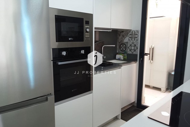 D'occasion - Appartement -
Torrevieja - Estacion de autobuses