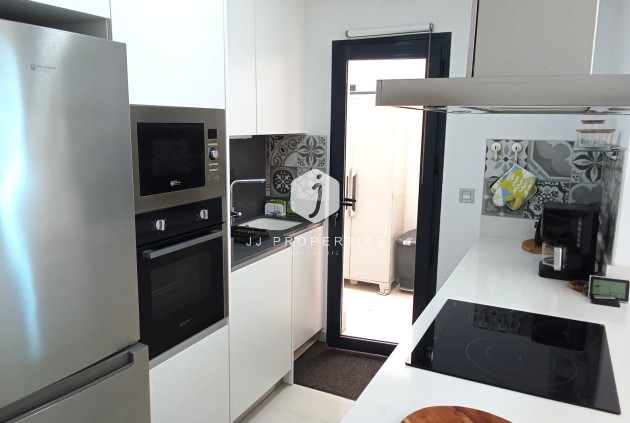D'occasion - Appartement -
Torrevieja - Estacion de autobuses