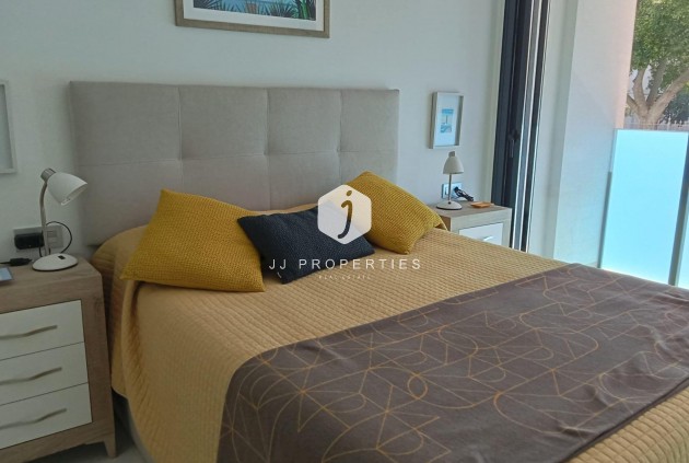 D'occasion - Appartement -
Torrevieja - Estacion de autobuses