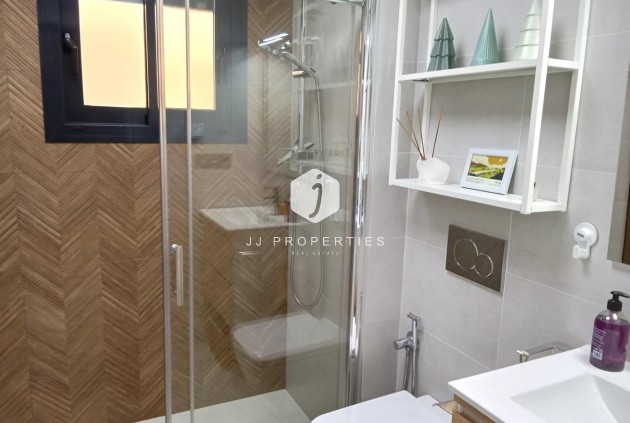 D'occasion - Appartement -
Torrevieja - Estacion de autobuses