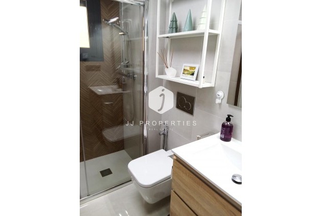 D'occasion - Appartement -
Torrevieja - Estacion de autobuses