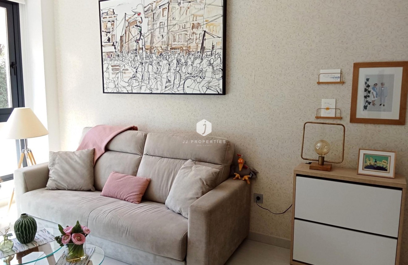 D'occasion - Appartement -
Torrevieja - Estacion de autobuses