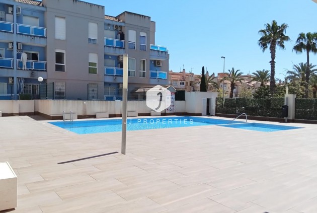 D'occasion - Appartement -
Torrevieja - Estacion de autobuses
