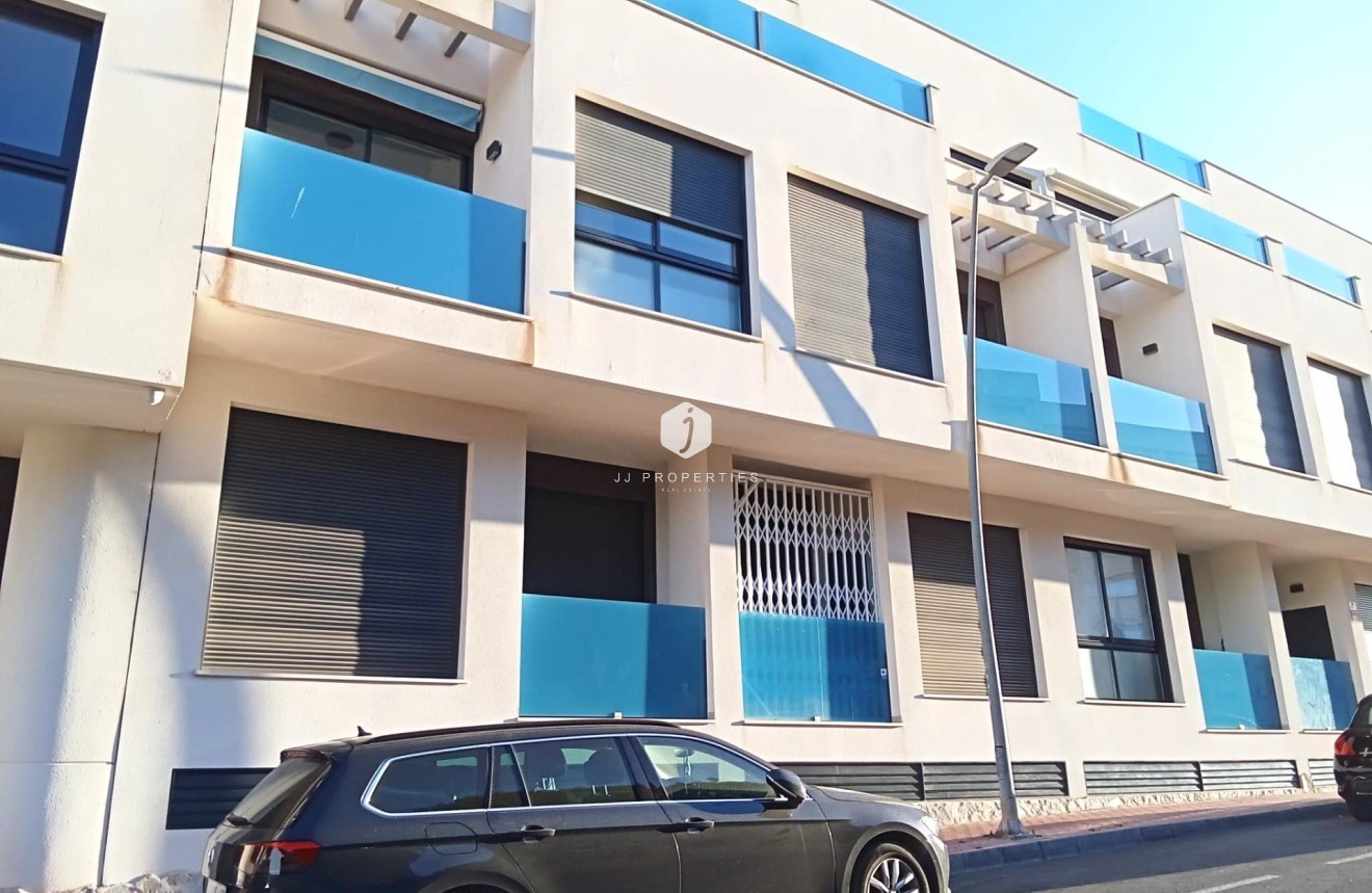 D'occasion - Appartement -
Torrevieja - Estacion de autobuses