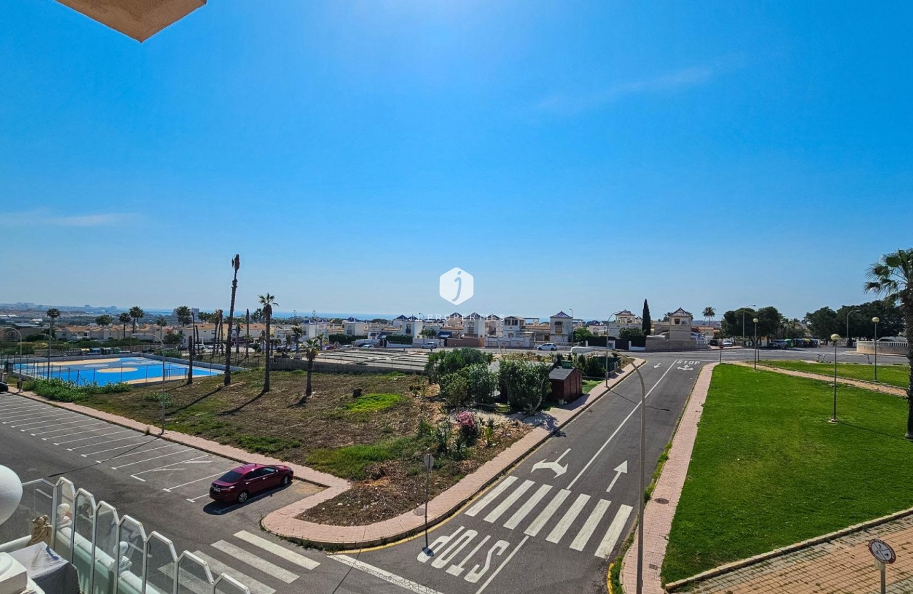 Aus zweiter Hand - Bungalow -
Orihuela Costa - Los Altos