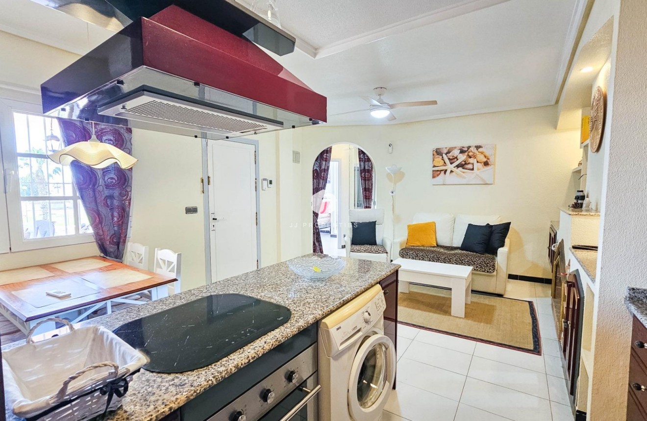 Aus zweiter Hand - Bungalow -
Orihuela Costa - Los Altos