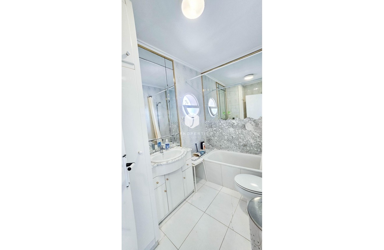 Aus zweiter Hand - Bungalow -
Orihuela Costa - Los Altos