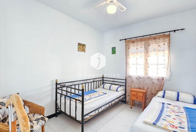 Aus zweiter Hand - Bungalow -
Orihuela Costa - Los Altos