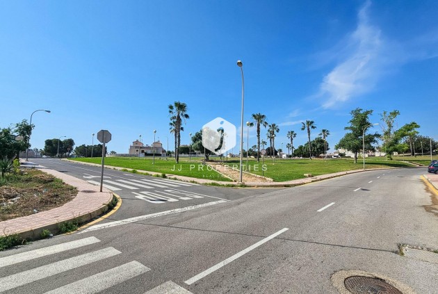 Aus zweiter Hand - Bungalow -
Orihuela Costa - Los Altos