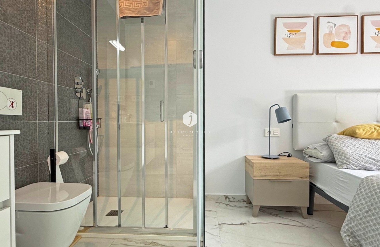 Resale - Apartment / flat -
Orihuela Costa - Costa Blanca