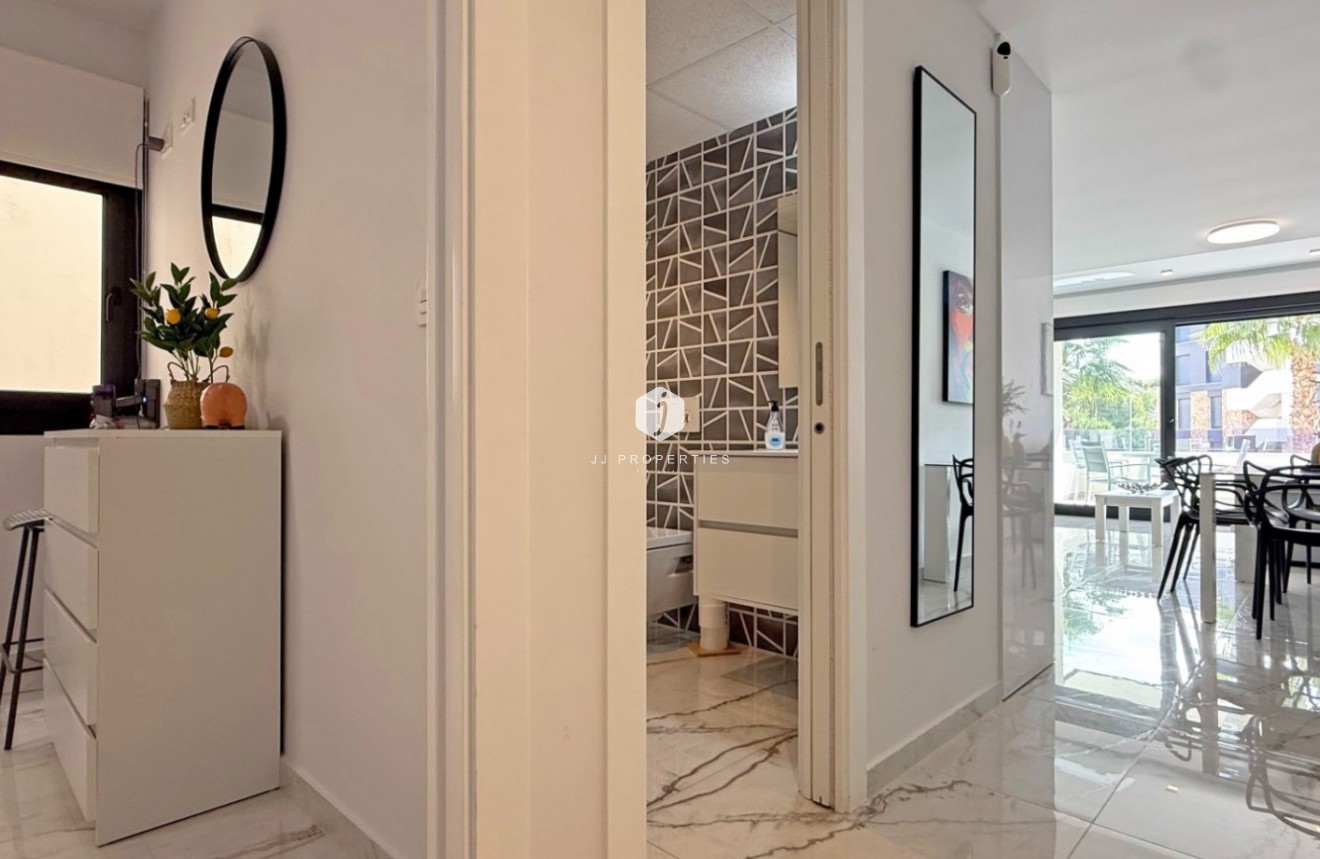 Resale - Apartment / flat -
Orihuela Costa - Costa Blanca